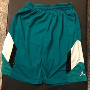 Men’s 2x Jordan shorts